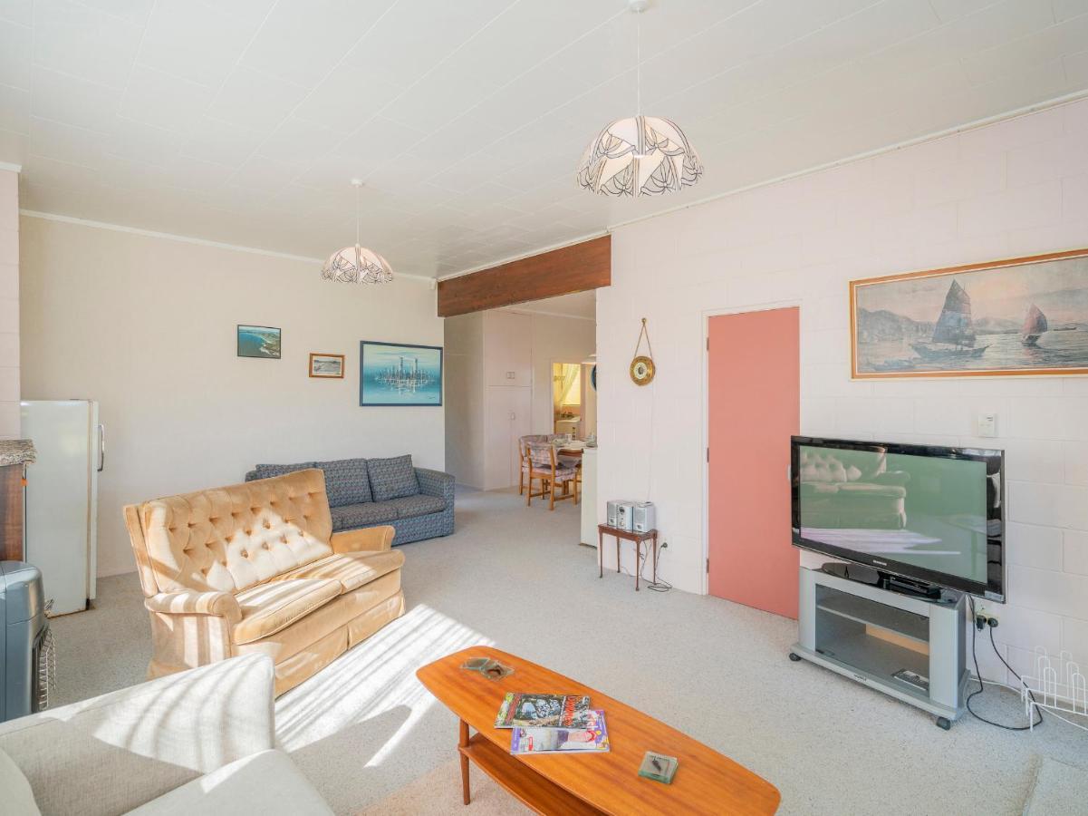 Cosy At Cooks - Cooks Beach Downstairs Unit Dış mekan fotoğraf