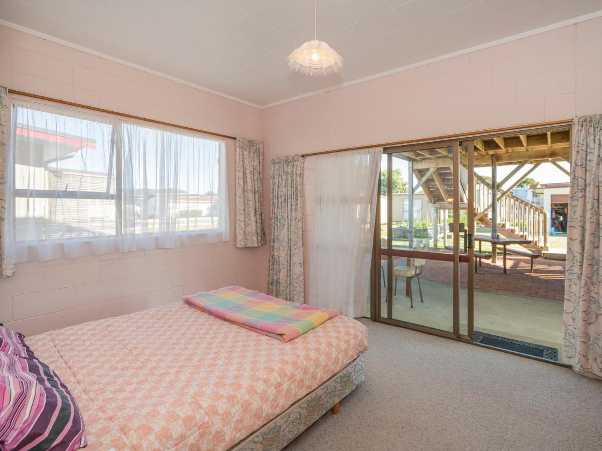 Cosy At Cooks - Cooks Beach Downstairs Unit Dış mekan fotoğraf