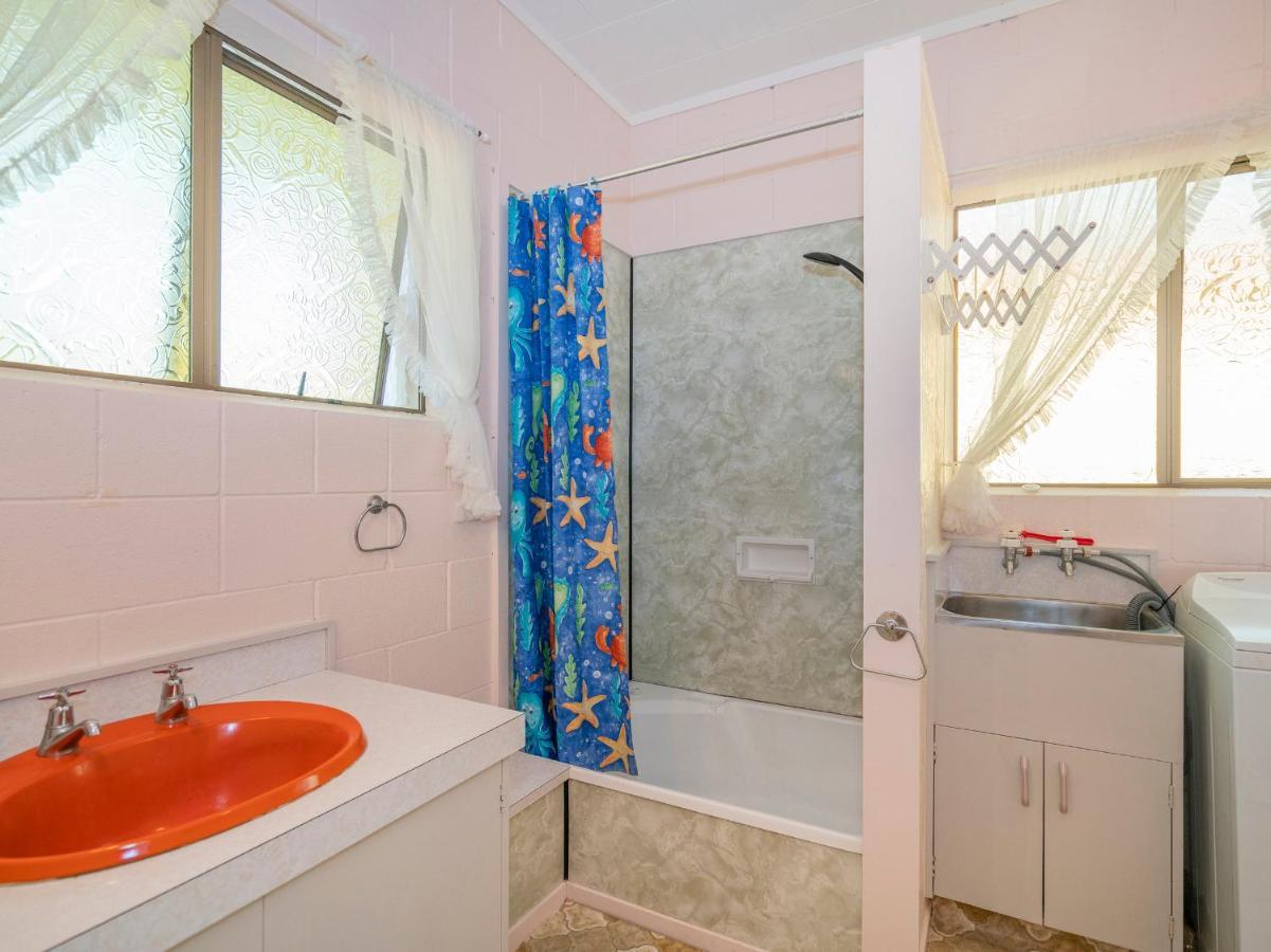 Cosy At Cooks - Cooks Beach Downstairs Unit Dış mekan fotoğraf